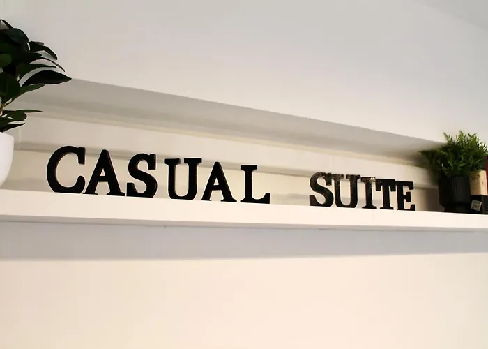 Casualsuiteradio